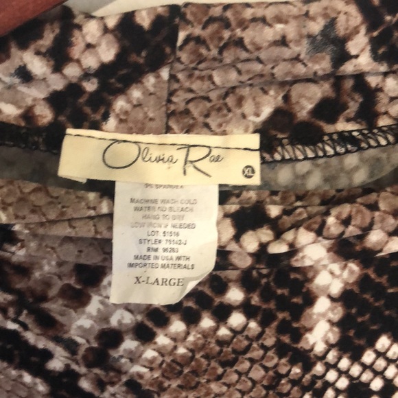 Olivia Rae snake print, long sleeve Crop top! - Picture 2 of 4